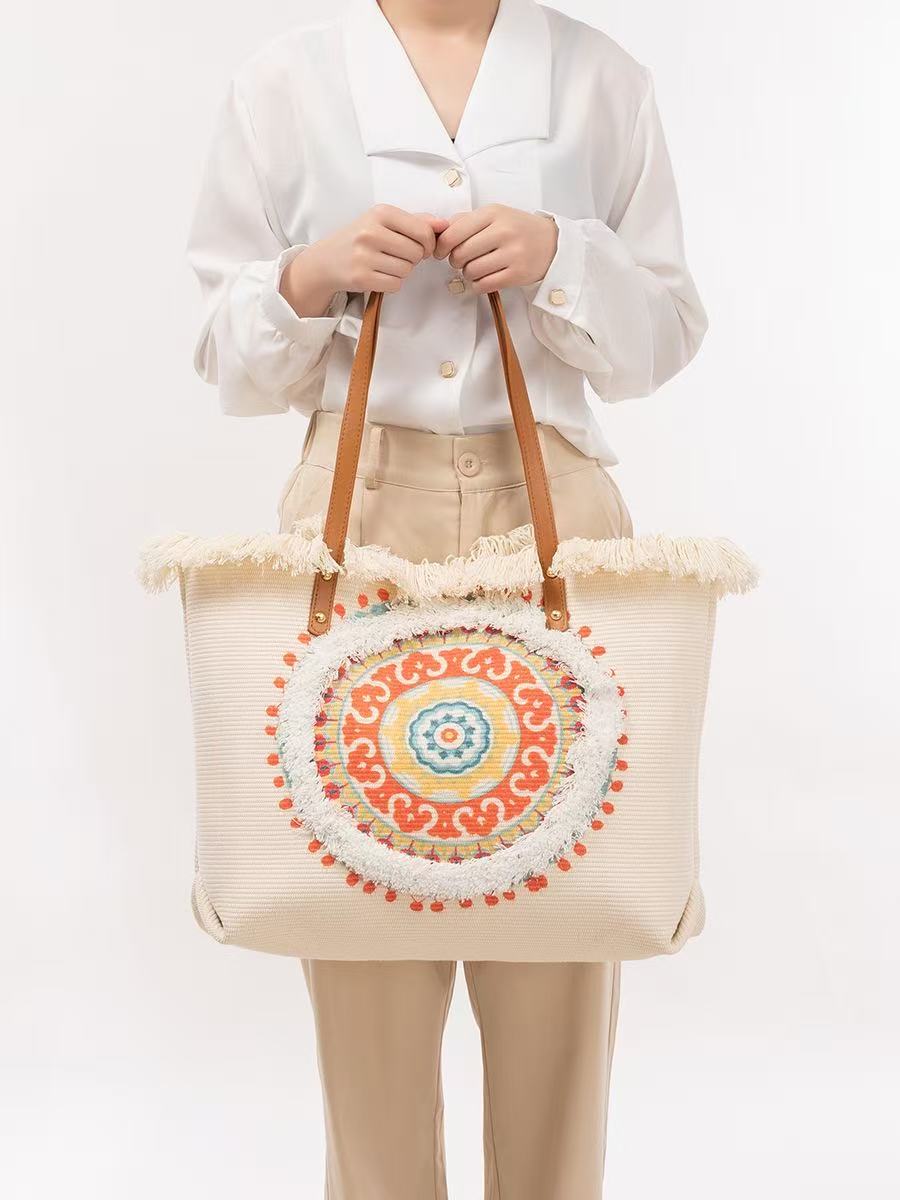 Women'S Raffia Bags - Сумка-тоут из рафии с красочной нашивкой