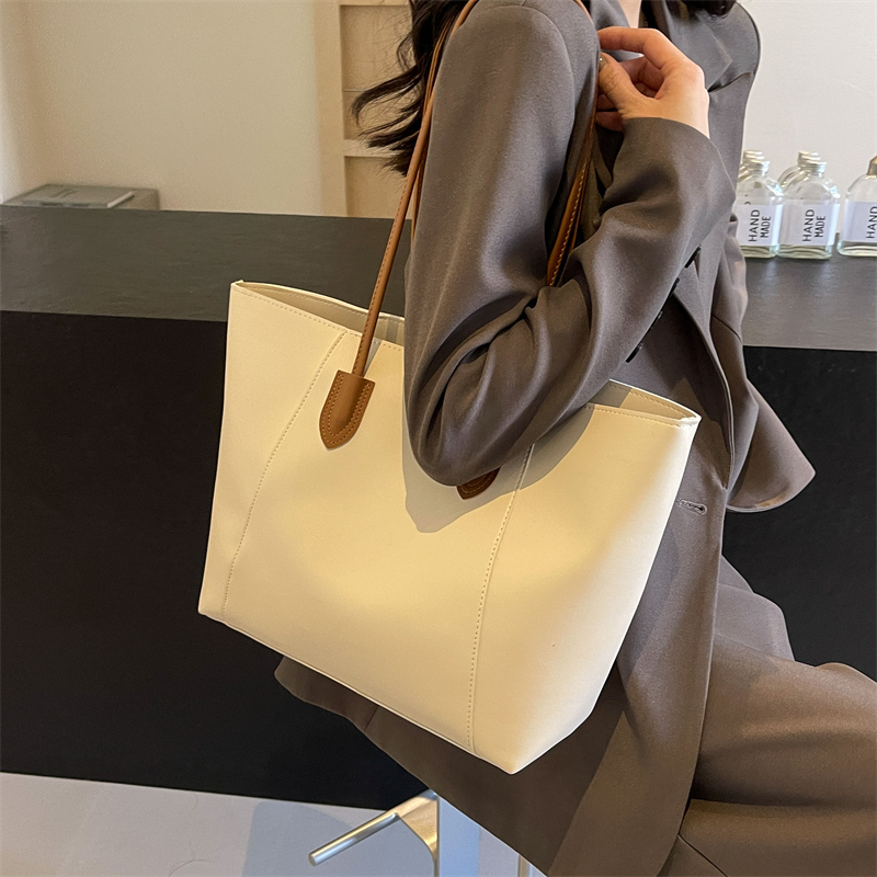 Сумка-тоут на молнии, однотонн – обзор и цена Women Bags On Sale