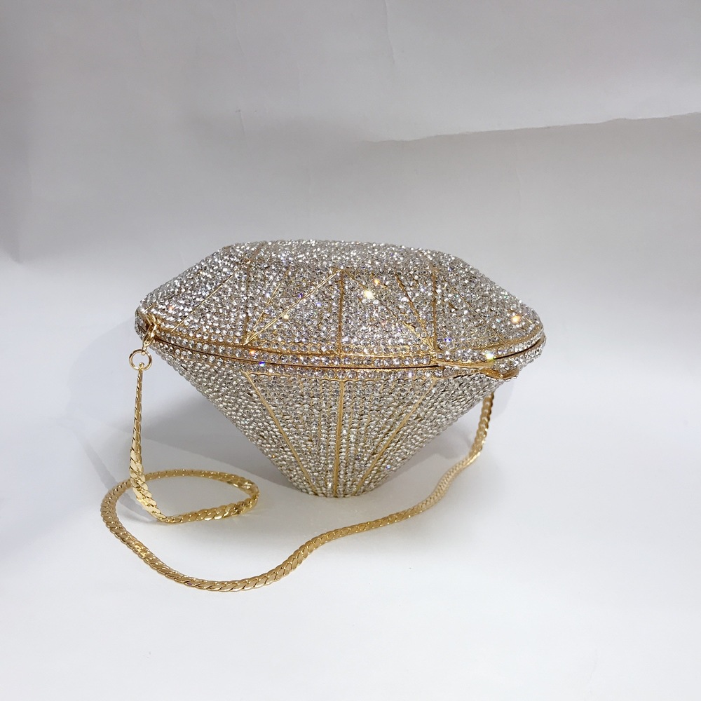 Трехмерная вечерняя сумка в фо – обзор и цена Women Bags On Sale