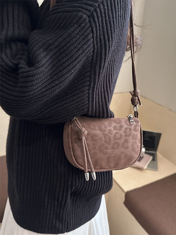 Модная матовая сумка на одно п – обзор и цена Women'S Young Bags